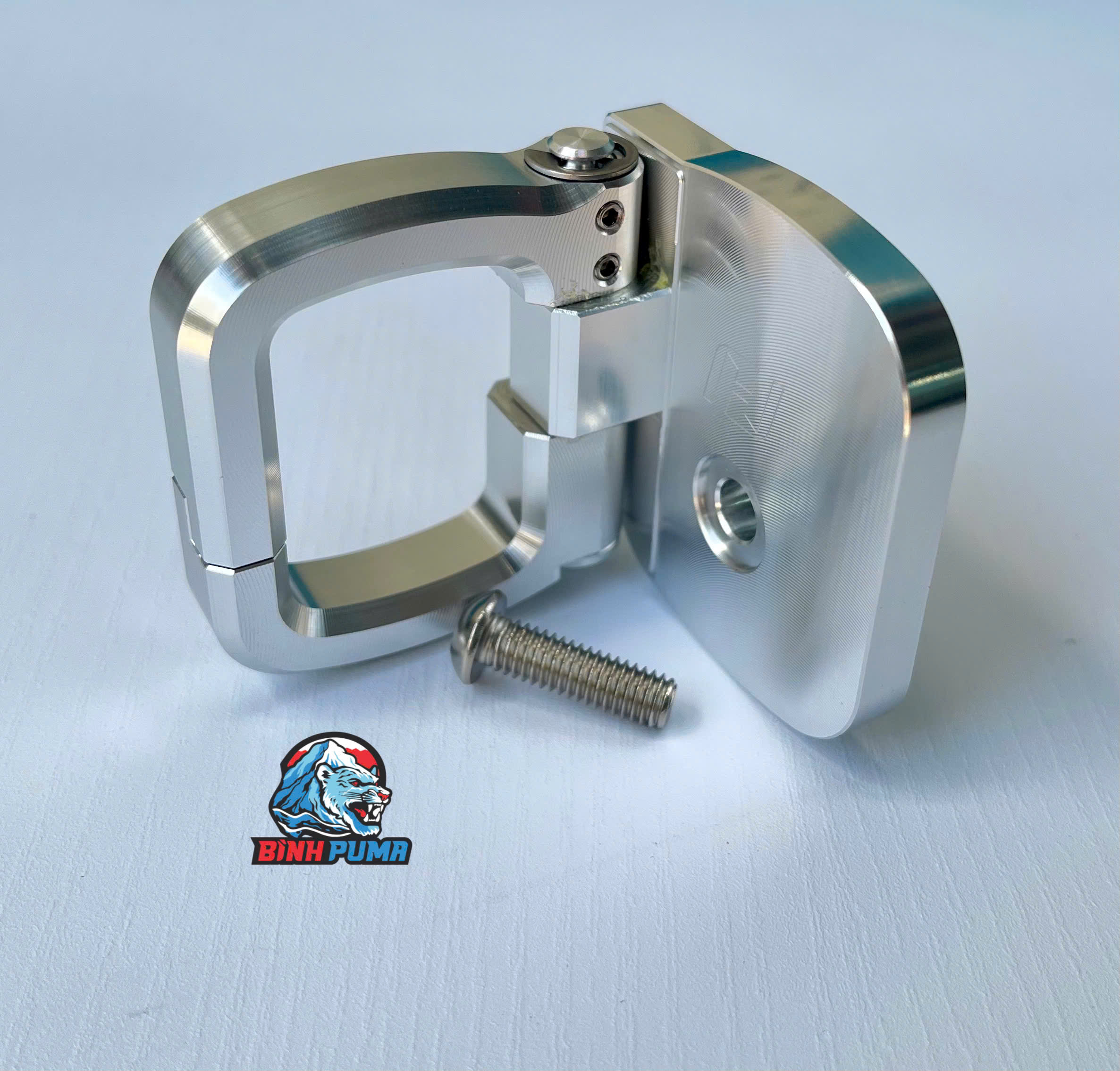 Móc treo đồ H2C cho Giorno+125