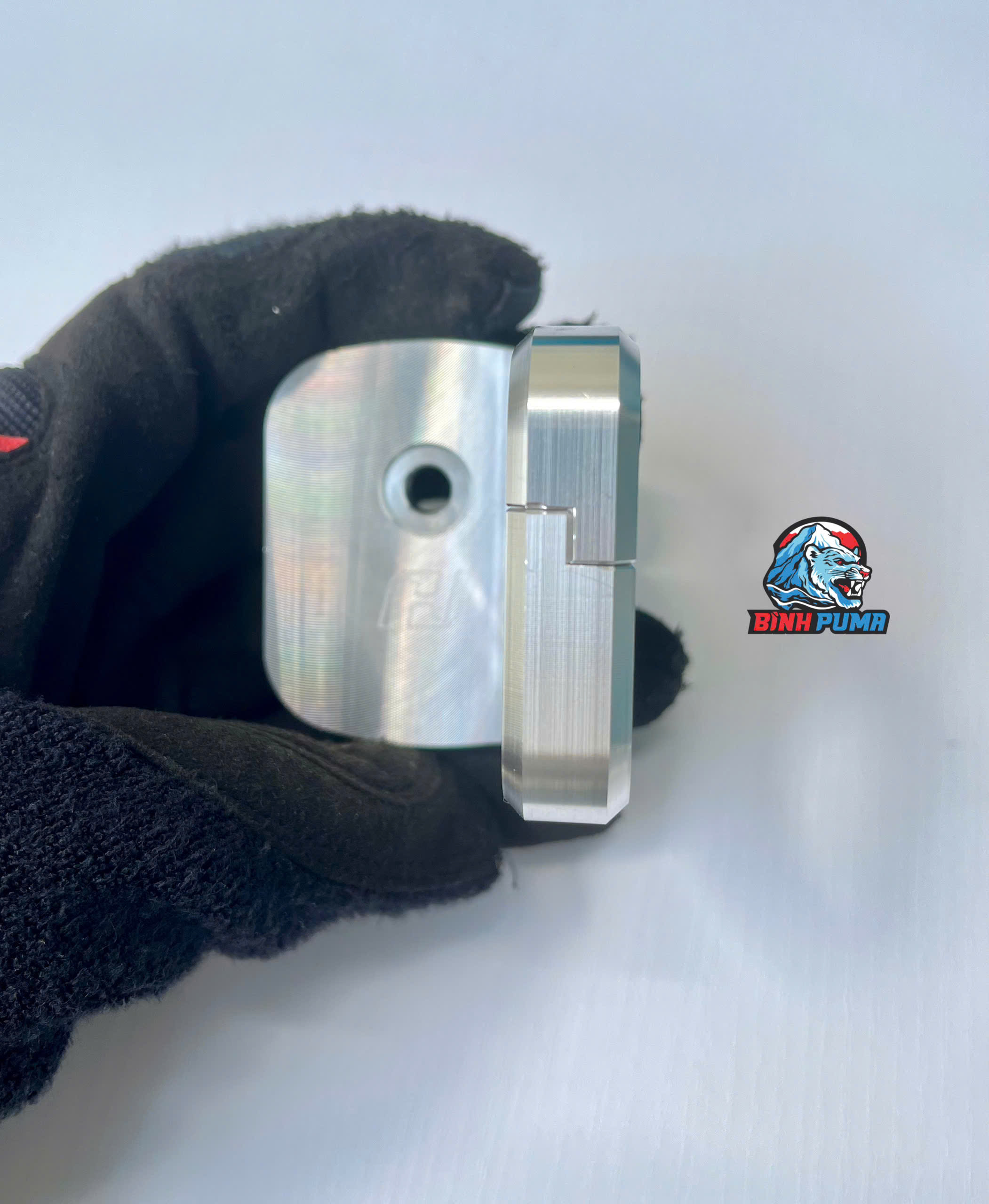 Móc treo đồ H2C cho Giorno+125