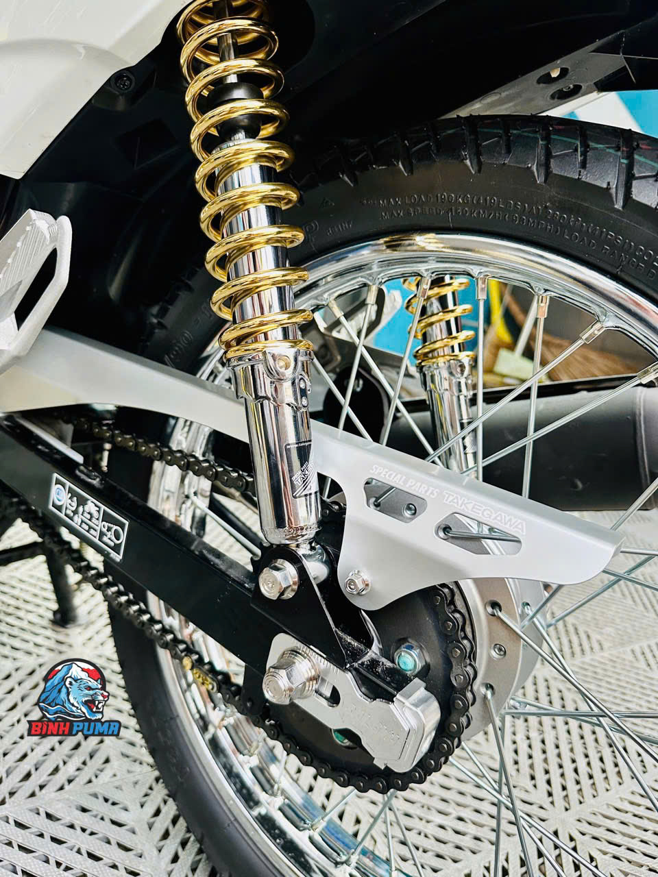 PHUỘC TAKEGAWA SIZE 330MM VÀNG XI