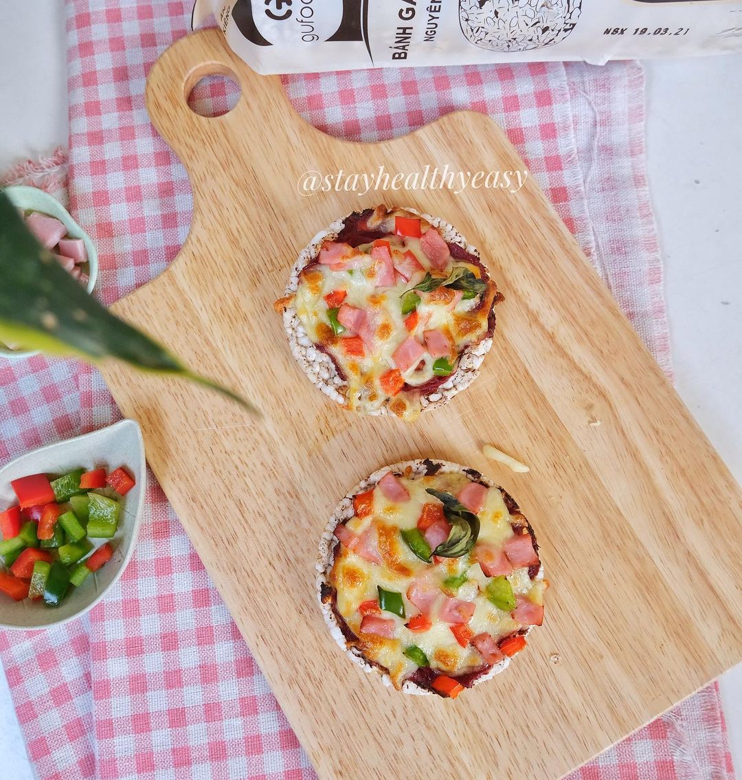 Pizza bánh gạo lứt