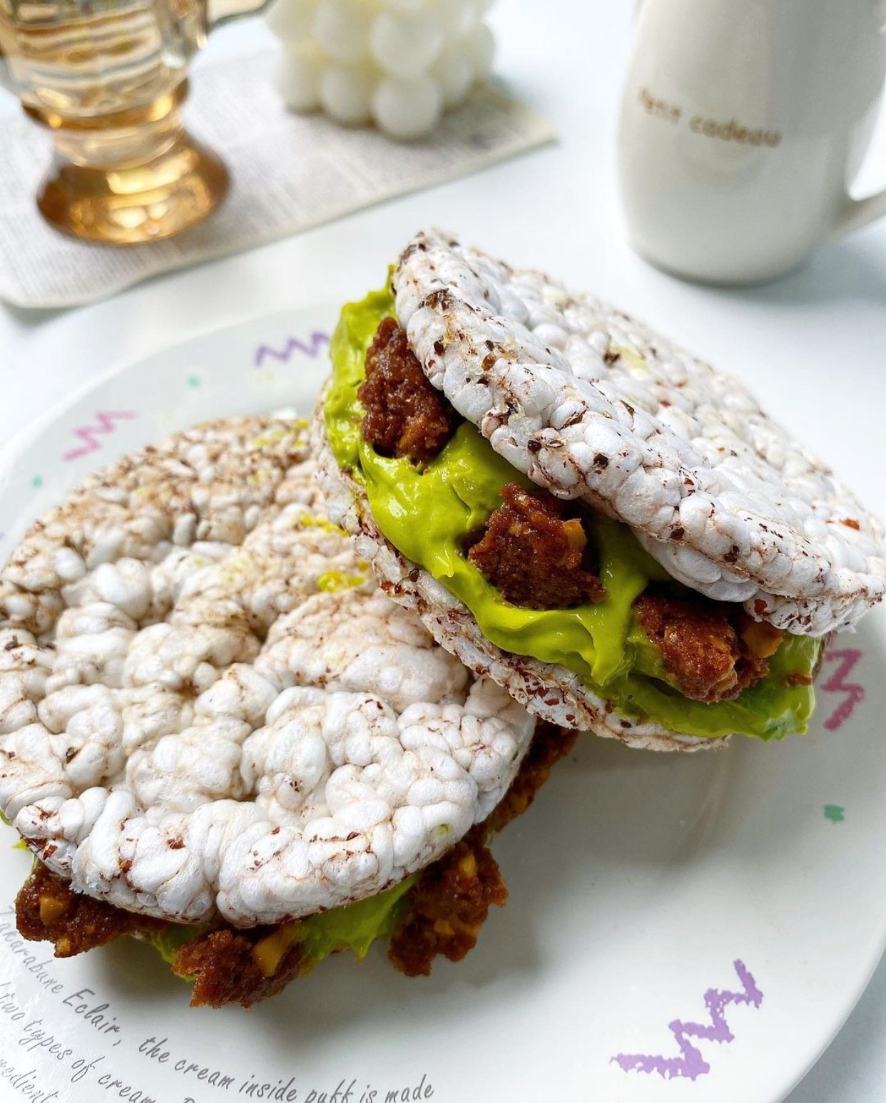 Rice Cakes Avocado Ice Cream Sandwiches - Bánh gạo lứt kẹp kem bơ