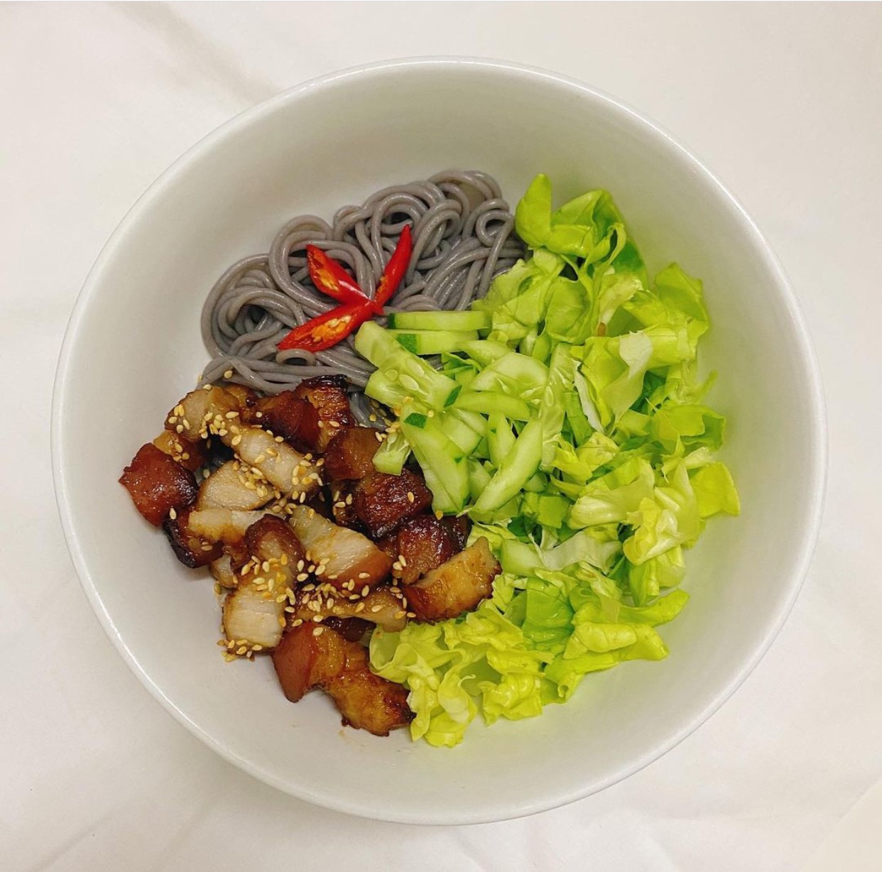 Bún gạo lứt thịt nướng