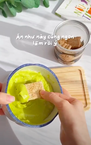 Ăn vặt nhẹ nhàng với bánh gạo lứt mầm