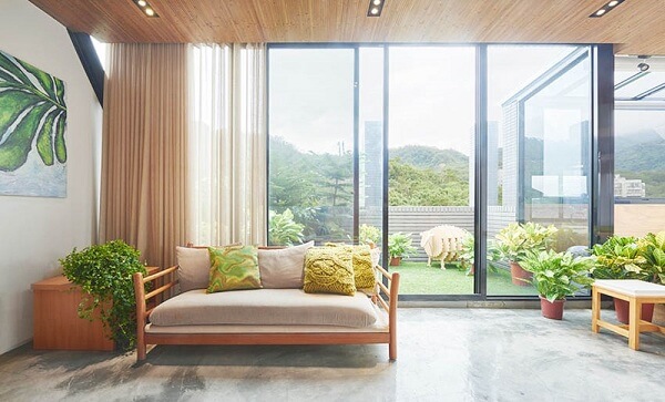 Bày trí nội thất tinh tế, hiện đại