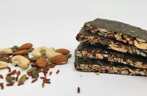 Bánh Rong Biển Kẹp Hạt Bao Nhiêu Calo?