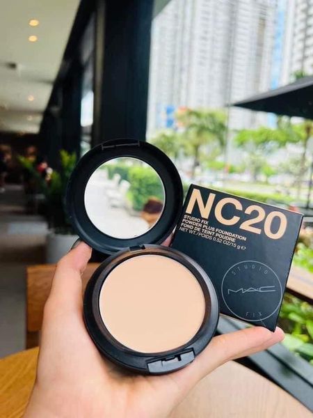 Phấn Phủ Mac Studio Fix Powder NC20