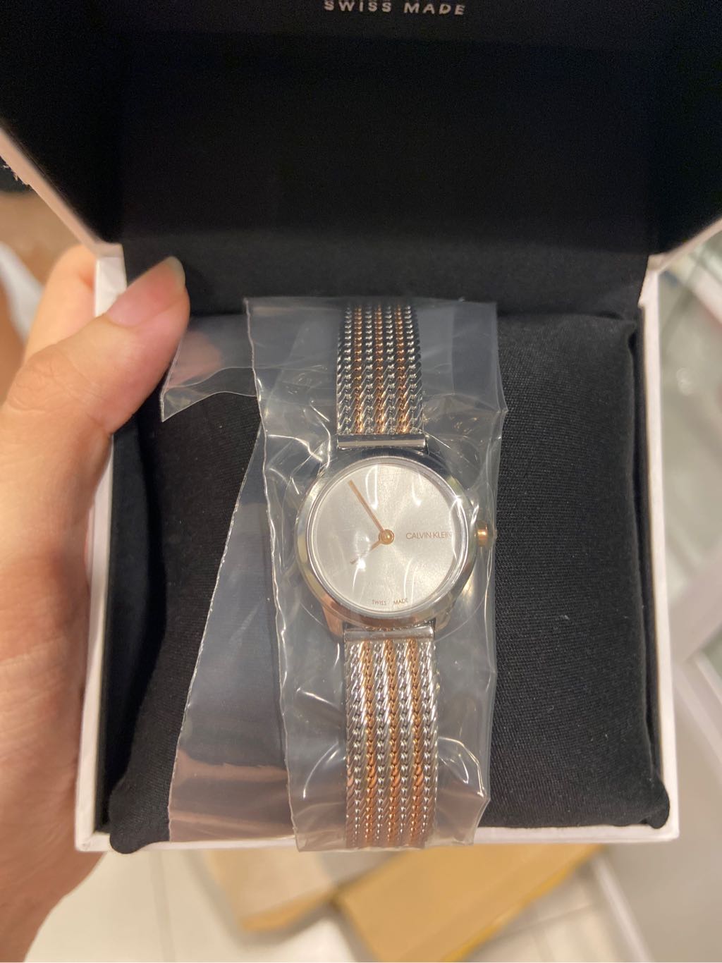 Đồng Hồ Dây Kim Loại Case 24