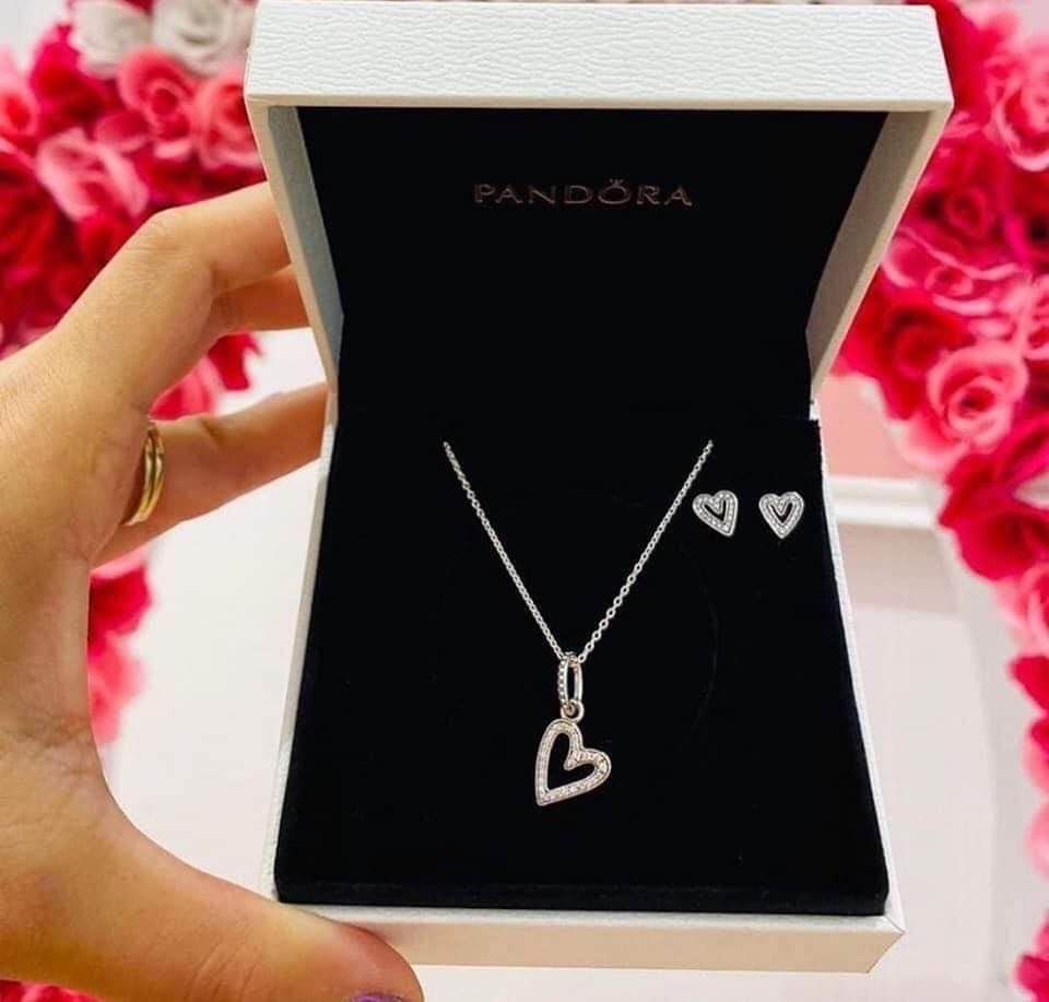 Pandora - Dây Chuyền Trơn Hình Trái Tim Màu Bạc