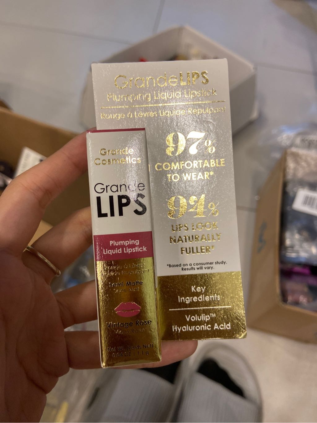 Son Kem Lỳ Plumping Liquid Lipstick