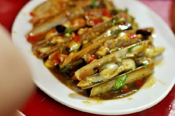 Ốc móng tay xào me Ốc móng tay xào me