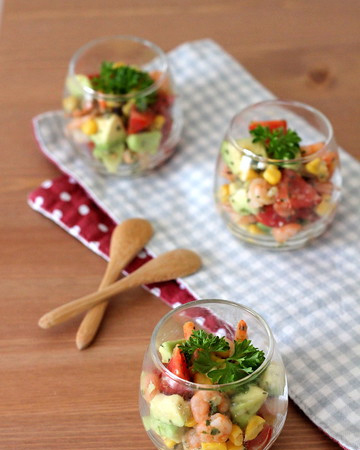 SALAD QUẢ BƠ SALAD QUẢ BƠ