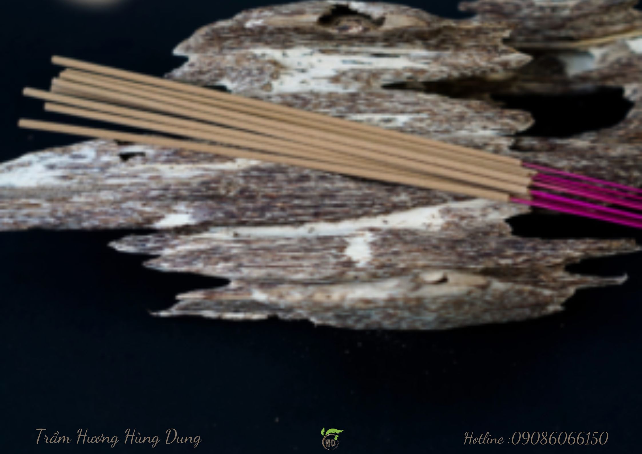 Trầm hương và phong tục thắp nhang của người Việt