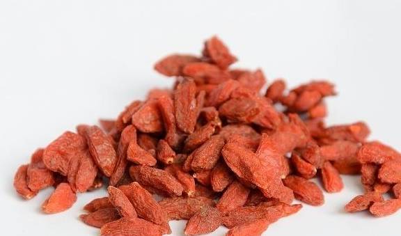 Quý ông thêm loại quả này vào trà, sau 1 tháng cơ thể 