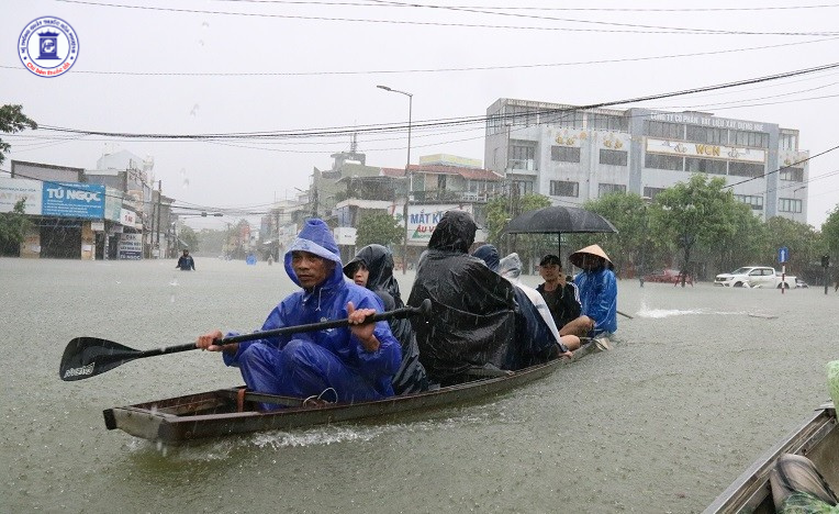 Biện Pháp Phòng Ngừa Bệnh Đường Ruột Sau Bão Lũ: Bảo Vệ Sức Khỏe Cộng Đồng