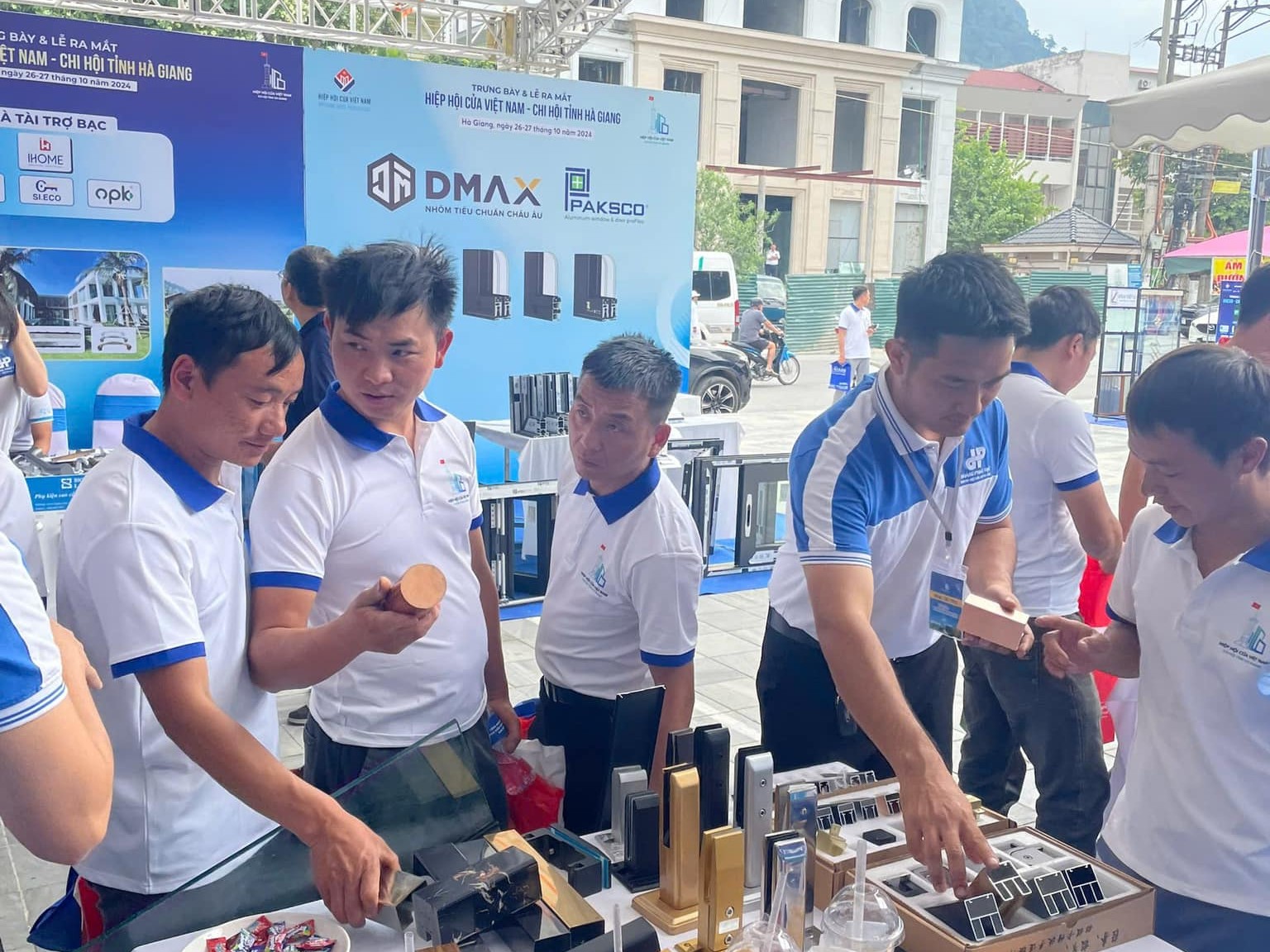 Chúc mừng SỰ KIỆN TRƯNG BÀY SẢN PHẨM VÀ LỄ RA MẮT HHCVN- CHI HỘI TỈNH HÀ GIANG