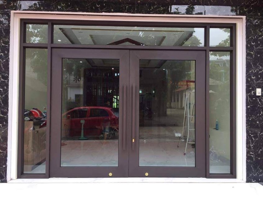 Cửa Bản Lề Sàn Khung Nhôm Thiết Kế Hiện Đại Cho Ngôi Nhà Bạn