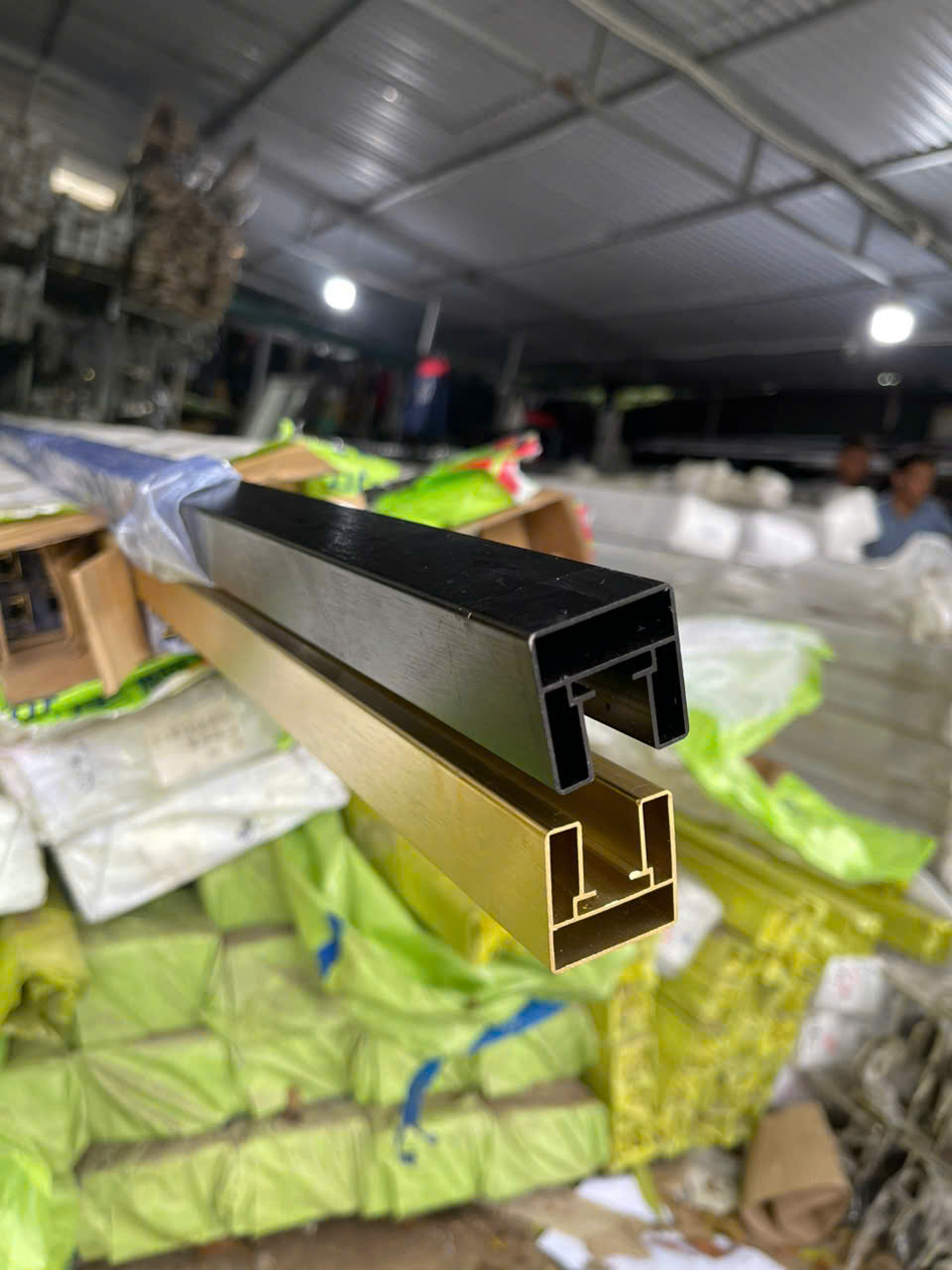 Tay Vịn Lan Can Cầu Thang Nhôm 3D Hộp 30x30