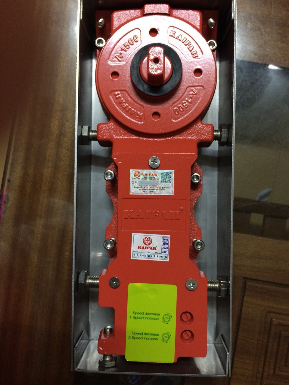 Bộ Phụ Kiện Cửa Thủy Lực 5 Tấm - KAIFAR