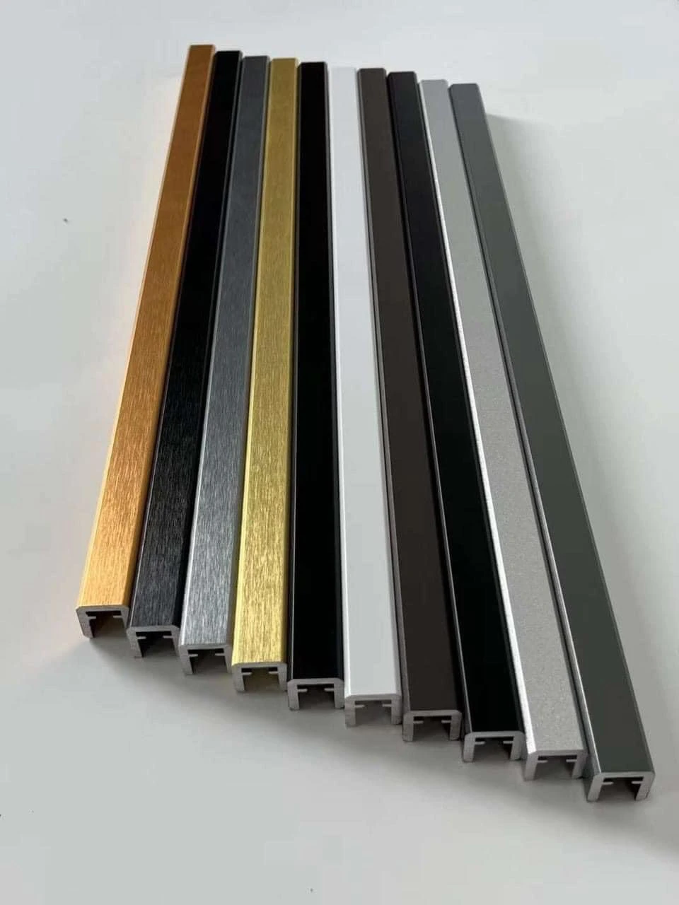 Tay Vịn Nhôm Uốn Dẻo 3D vuông 20x20