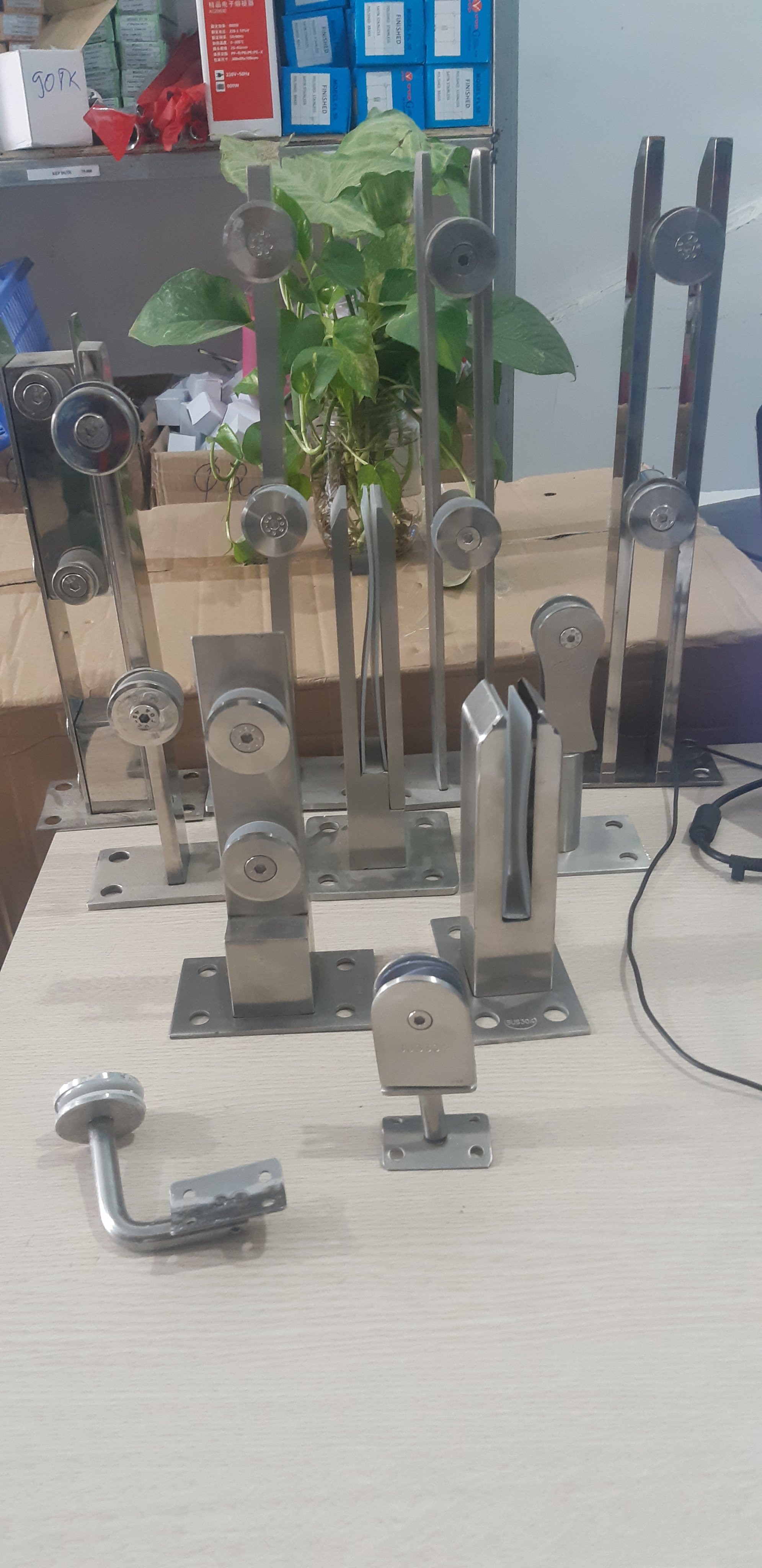 Trụ Hộp 2 x 4 Sus 304