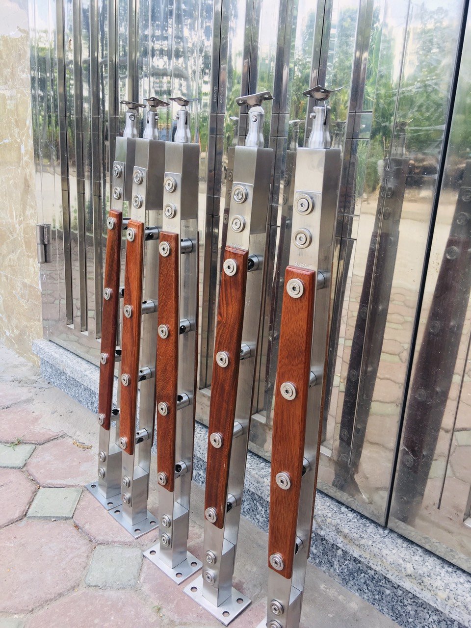 Trụ Xỏ Inox 304