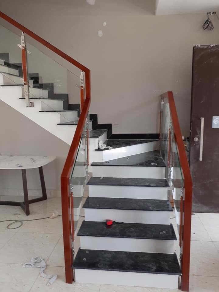 Mẫu Tay vịn cầu thang mới nhất 2024