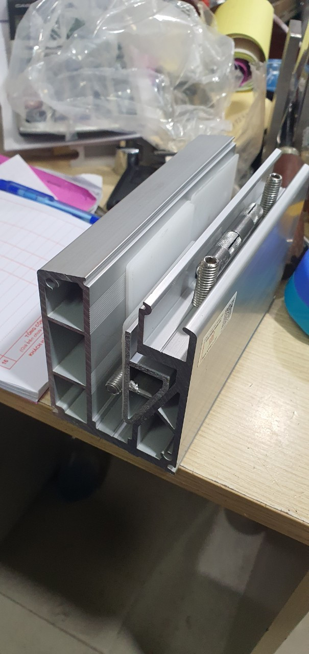 Bộ Đế Kẹp A Không Khoan Kính Lan Can Maxpro Nhập Khẩu