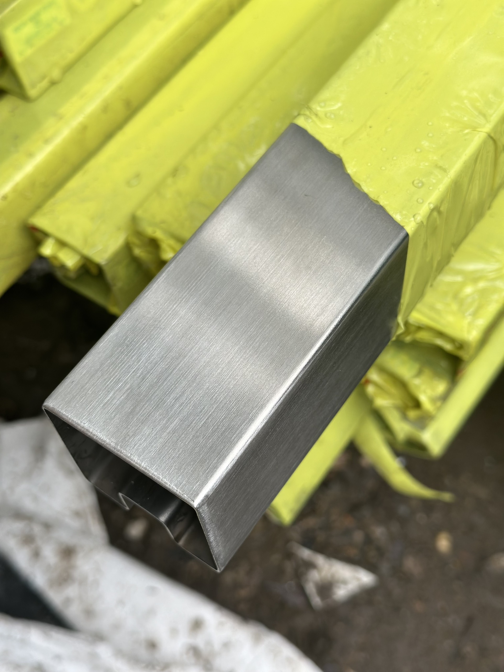 Tay vịn inox xước 40*60