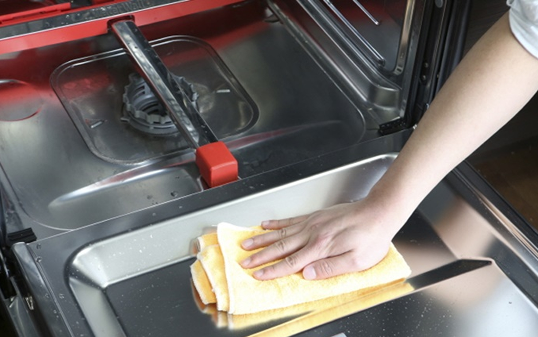 Bảo trì và vệ sinh máy rửa chén