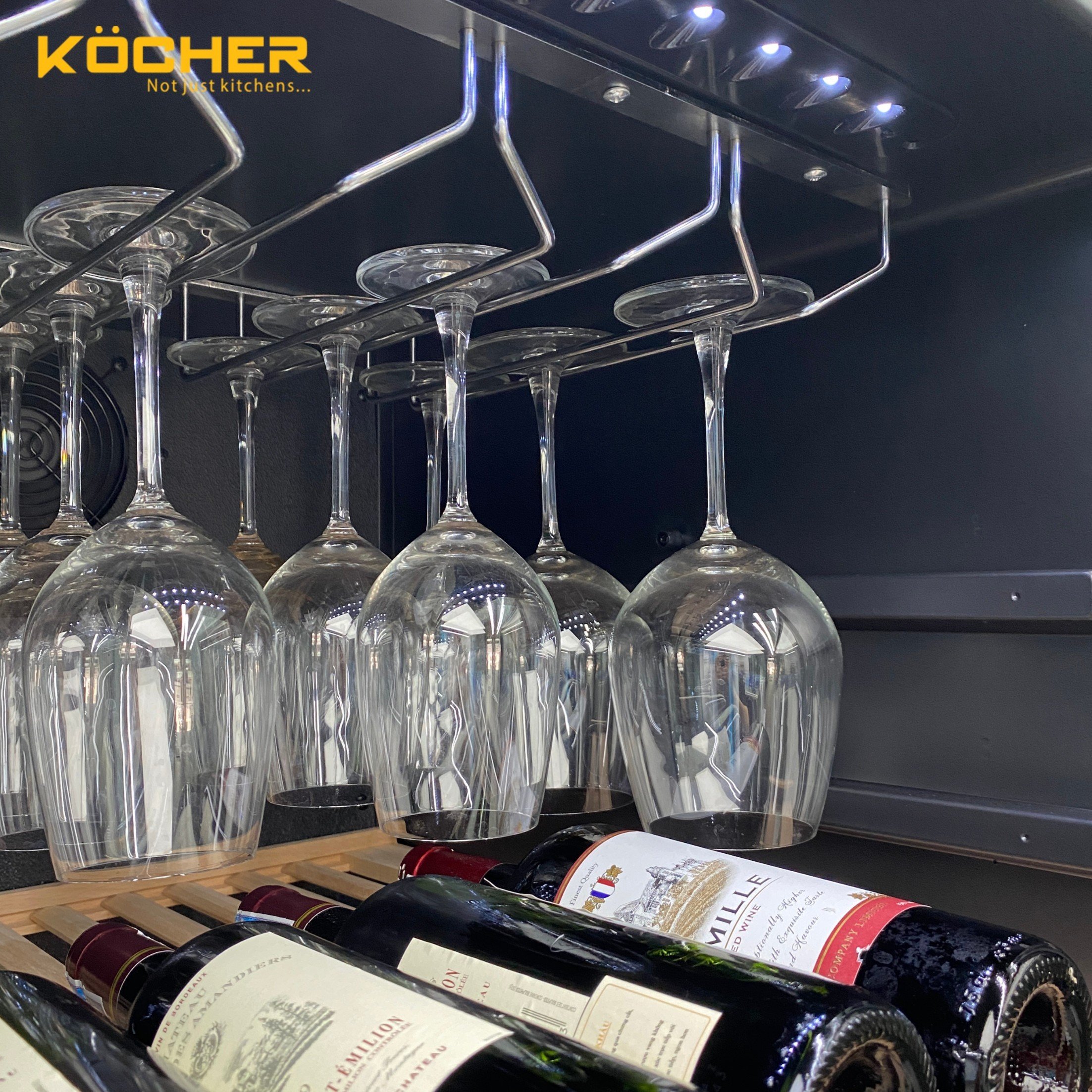 Tủ rượu vang Kocher KWEU-11126B