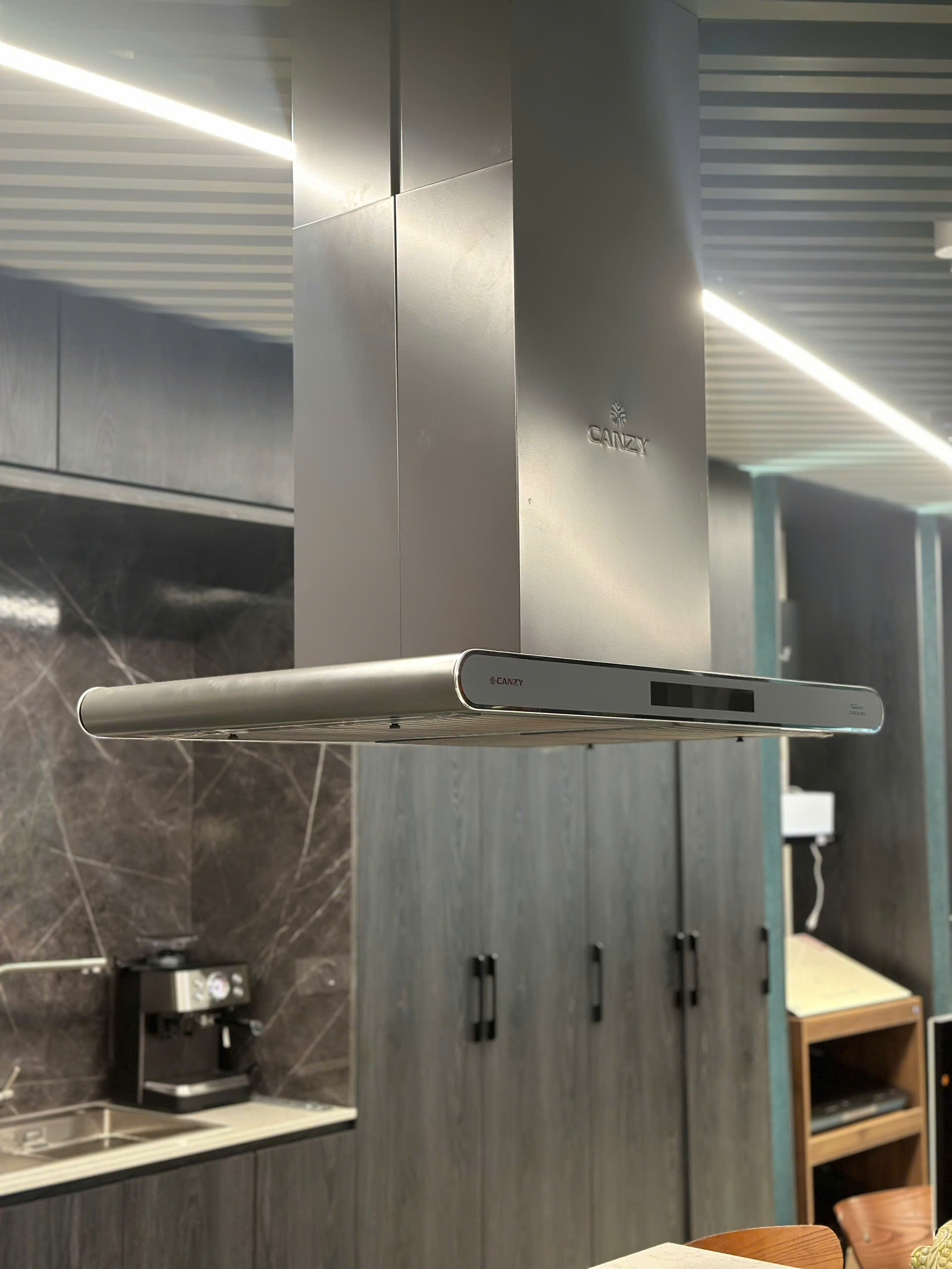 Máy hút khói, hút mùi đảo Canzy CZ IDC ISLAND (điều khiển cảm biến vẫy tay)