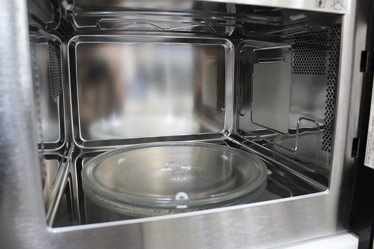 Lò vi sóng Bosch HMT72M654