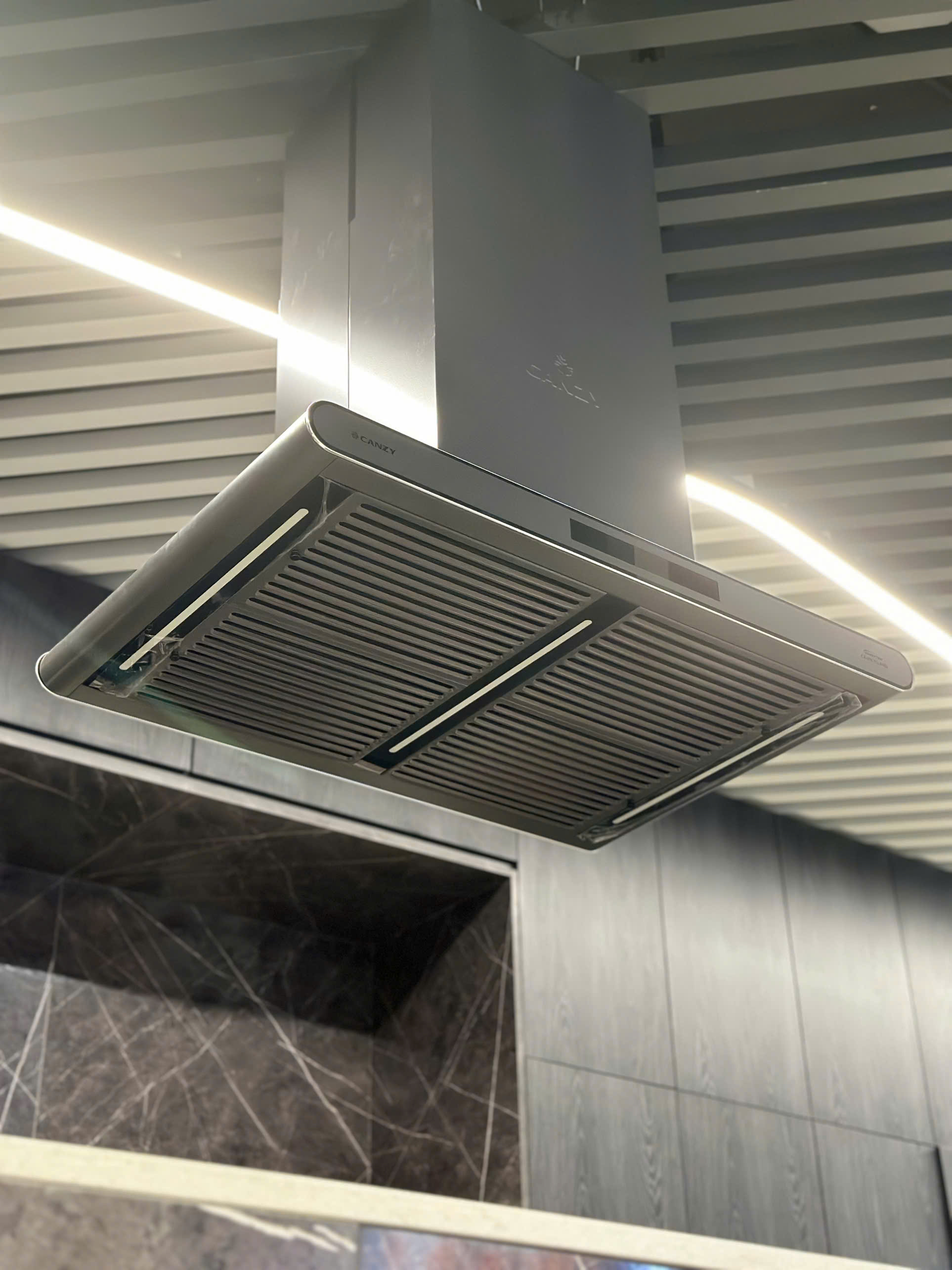 Máy hút khói, hút mùi đảo Canzy CZ IDC ISLAND (điều khiển cảm biến vẫy tay)