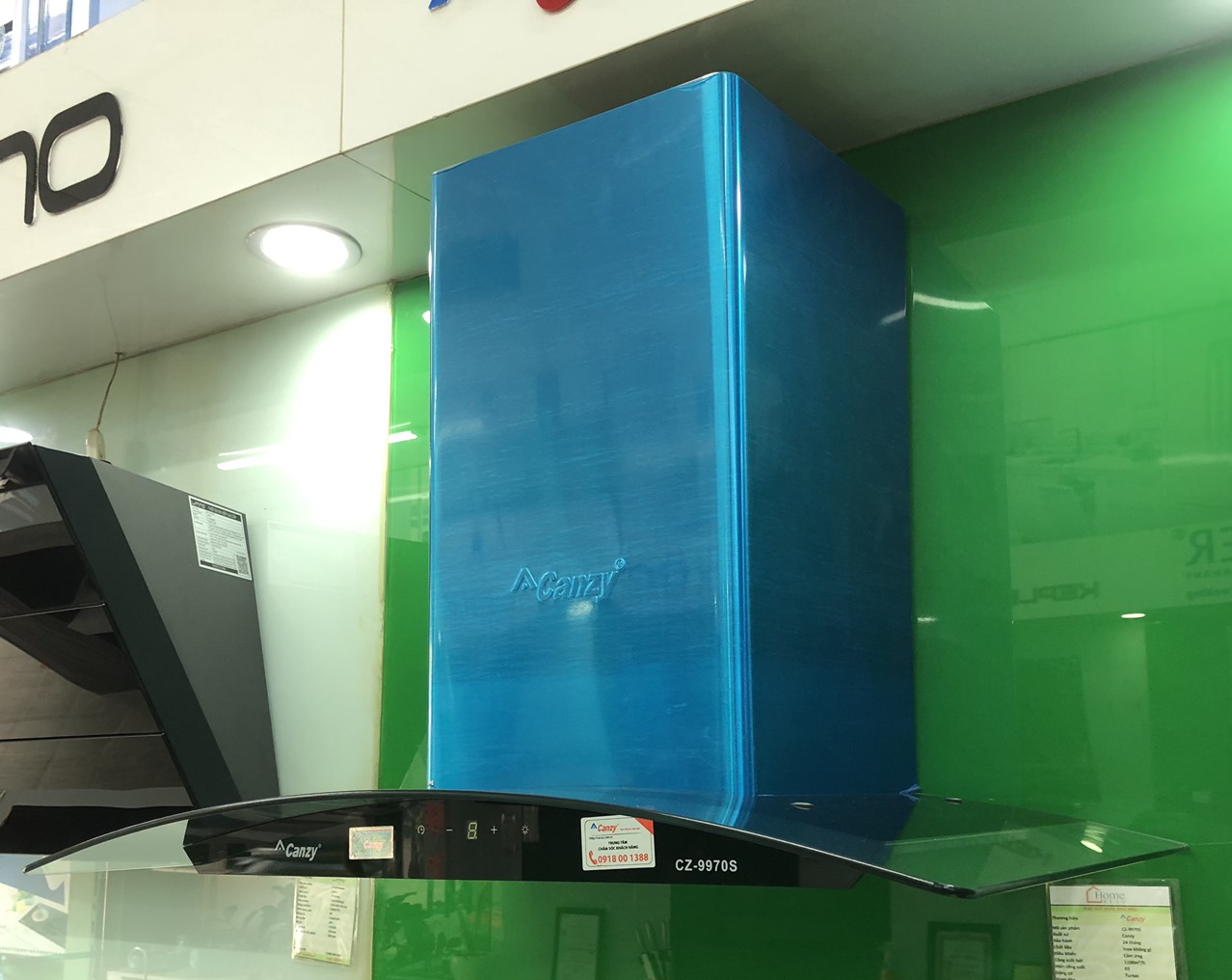 Máy hút khói, hút mùi kính cong Canzy CZ 9970S ( điều khiển cảm ứng vẫy tay )