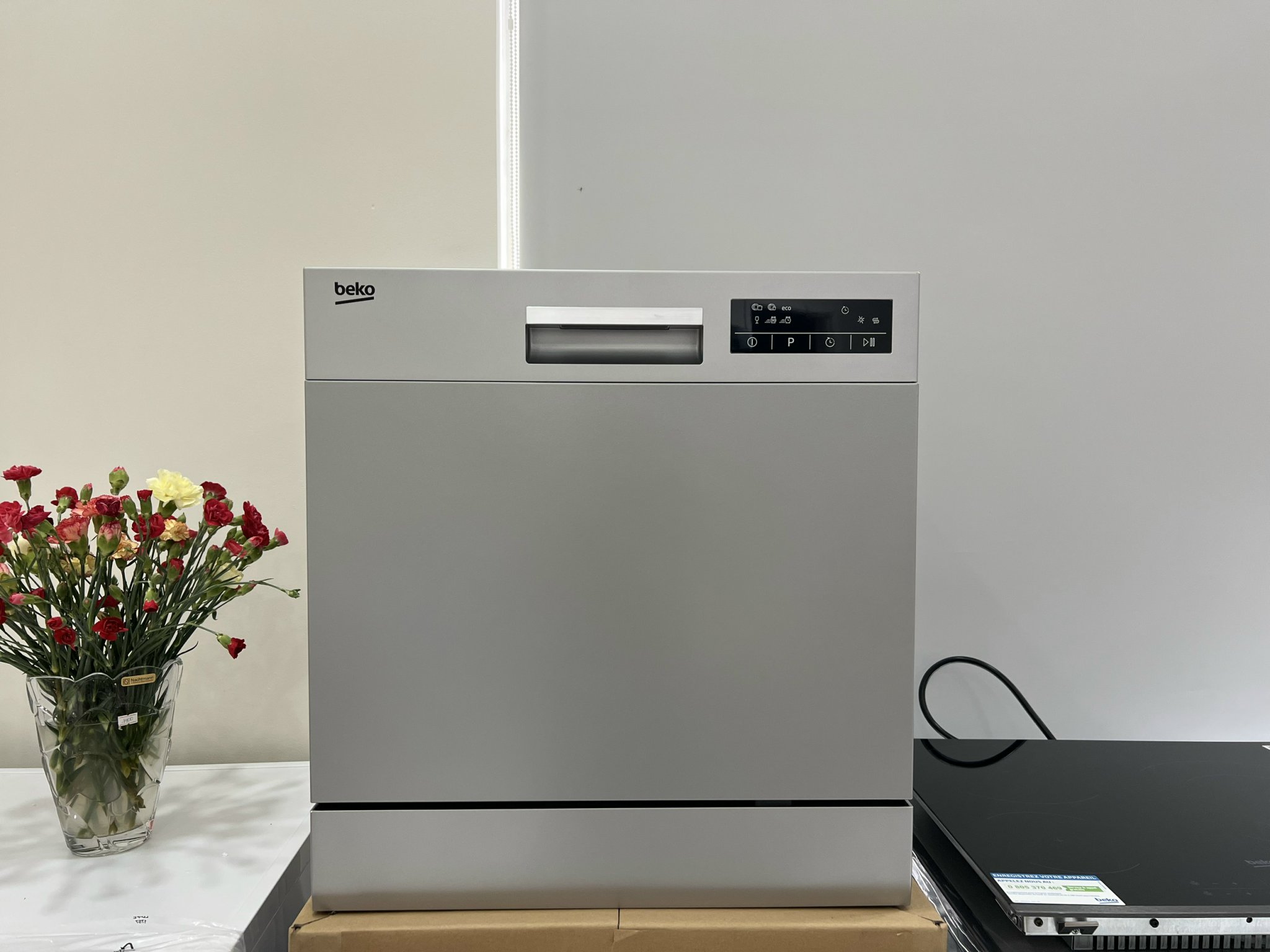 Máy rửa chén bát độc lập Beko DTC36810W