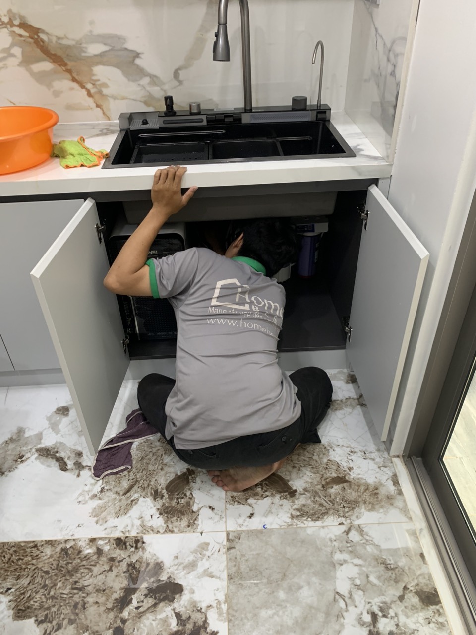 Chậu rửa chén 1 hộc 8246 - Nano đen 5 phím