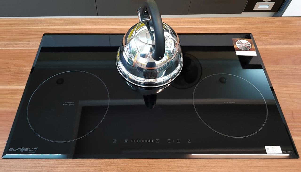 Bếp từ 3 vùng nấu Eurosun EU-T881G