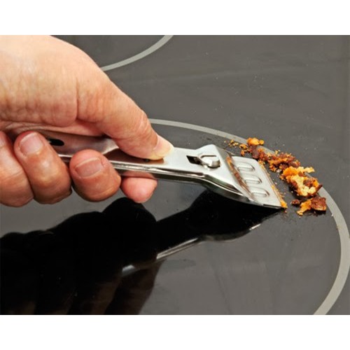 Dao vệ sinh mặt kính bếp điện từ