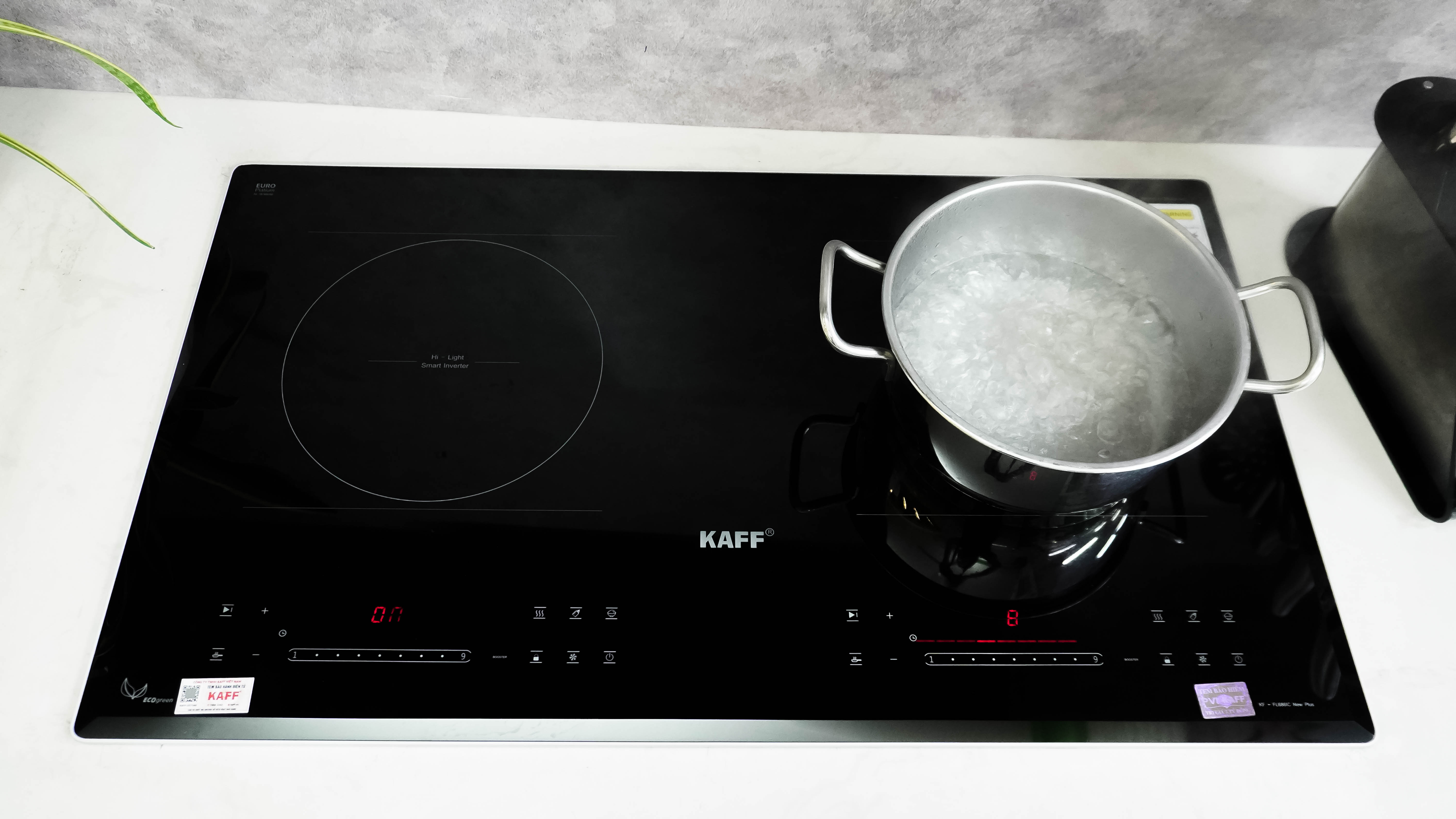 Bếp Từ Kết Hợp Hồng Hgoại KAFF KF-FL686IC New Plus (New 2025)