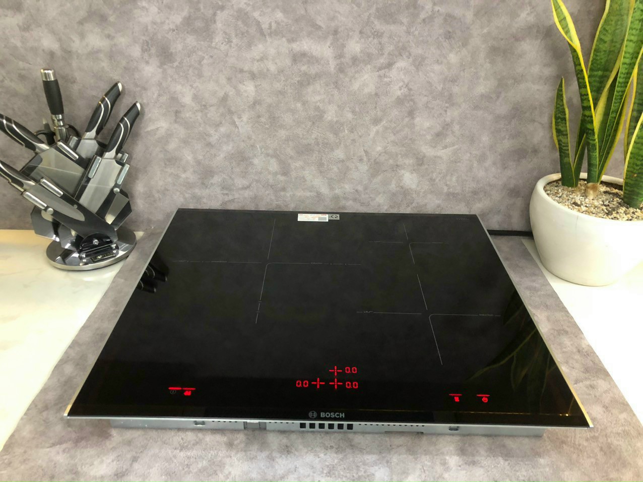 Bếp từ 3 vùng nấu Bosch HMH.PID675DC1E