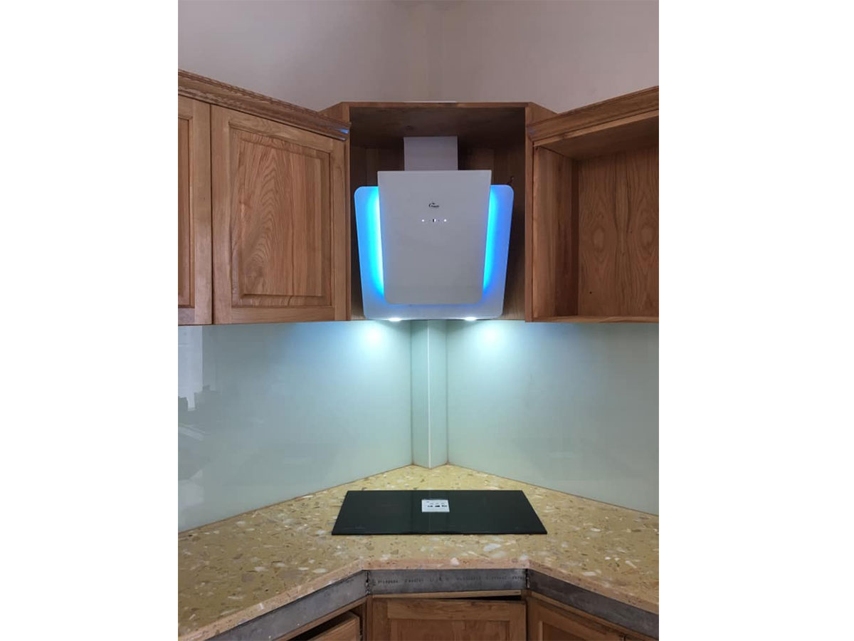 Máy hút khói, hút mùi kính vát Tomate TOM 3373