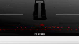 Bếp điện từ 4 vùng nấu kết hợp hút mùi Bosch HMH.PXX875D67E