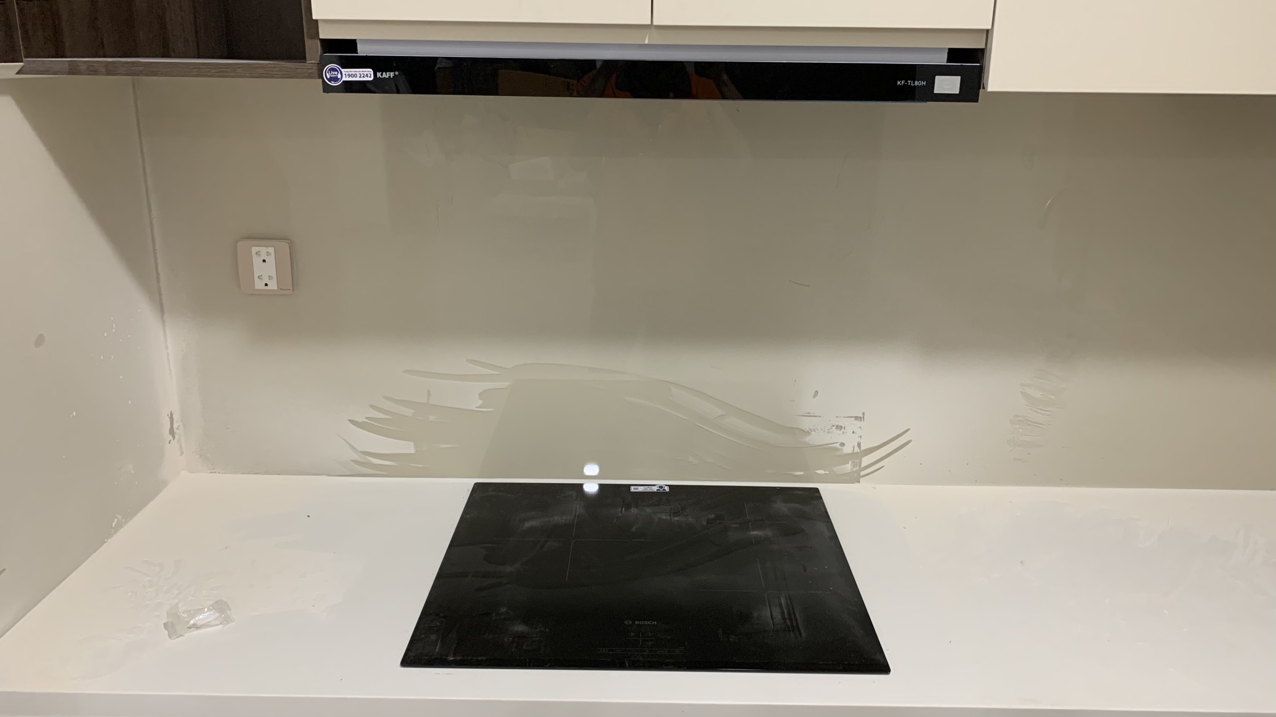 Bếp từ 3 vùng nấu Bosch PUJ611BB1E Serie 4