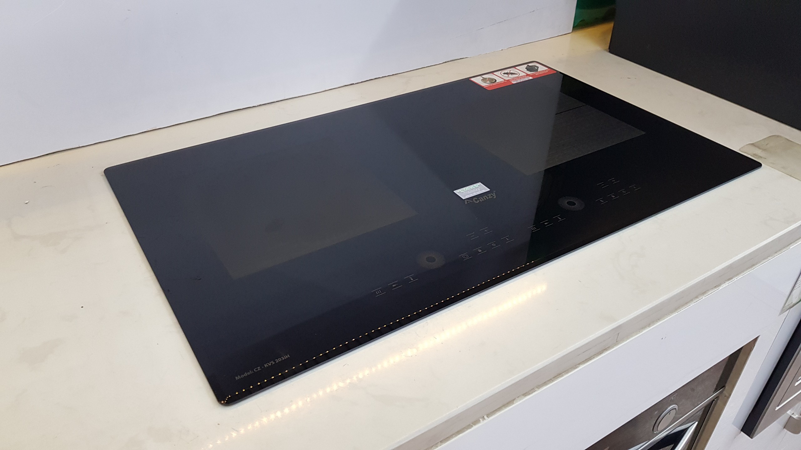 Bếp từ kết hợp hồng ngoại Canzy CZ–KVS203IH