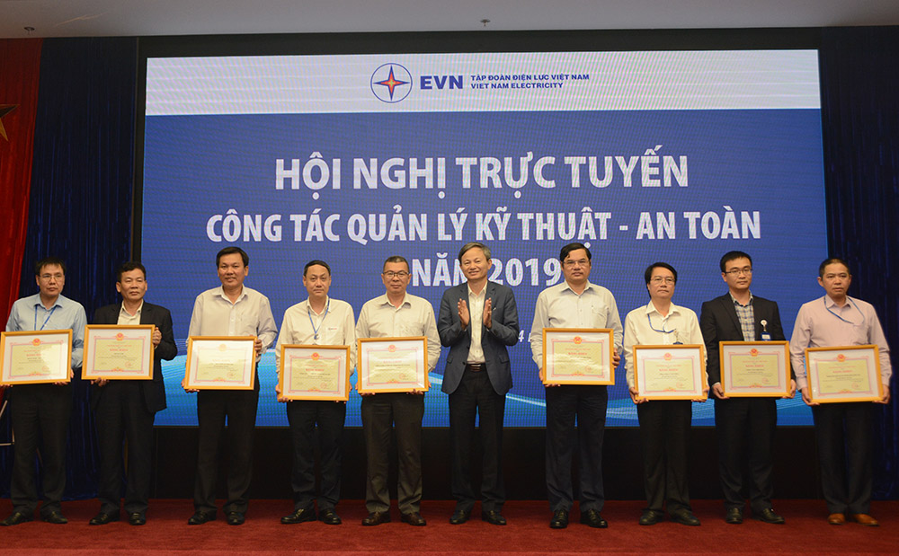 Quyết liệt thực hiện các giải pháp trong công tác quản lý kỹ thuật - an toàn của EVN