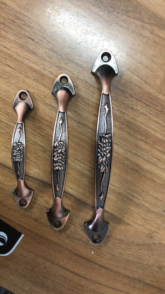 Tay tủ nâu đủ size