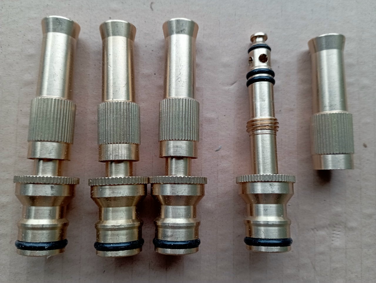 Xịt rửa xe tăng áp đồng nối nhanh