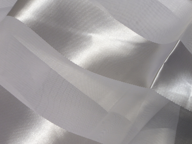 Vải polyester là gì? Ưu nhược điểm của vải poly là gì?
