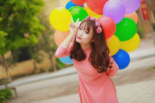 Mách em cách tạo dáng chụp ảnh kỷ yếu với áo dài cực chất