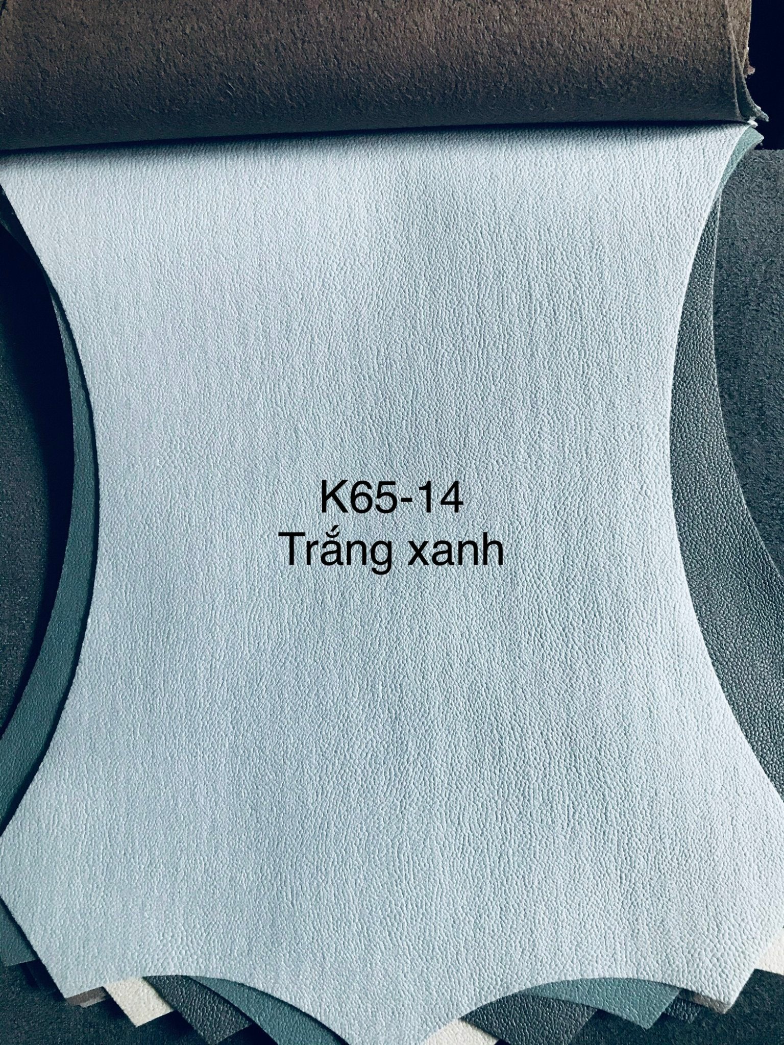 KITA-K65-14:-MÀU MÂY XANH VẢI GIẢ DA VÂN TRƠN